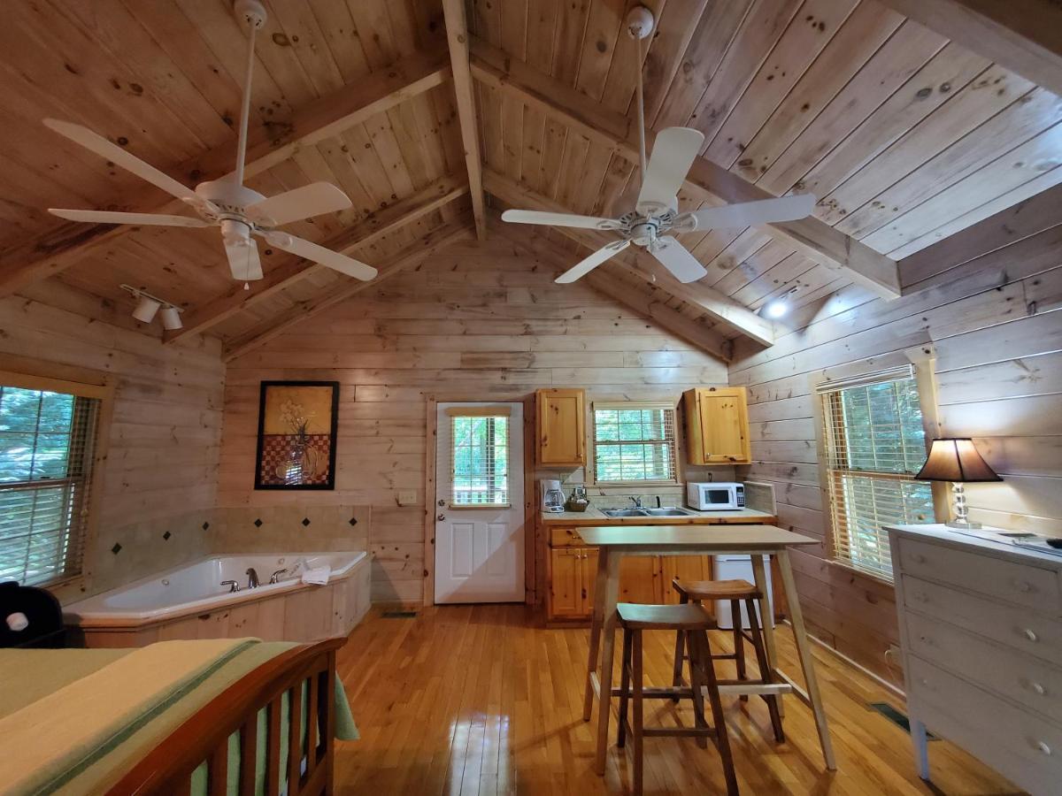 Galax New River Trail Cabins מראה חיצוני תמונה